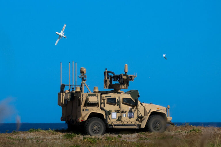 armata-americana-a-gasit-o-cale-sa-doboare-drone-fara-sa-risipeasca-1-milion-de-dolari-la-fiecare-tragere:-ce-este-sistemul-madis
