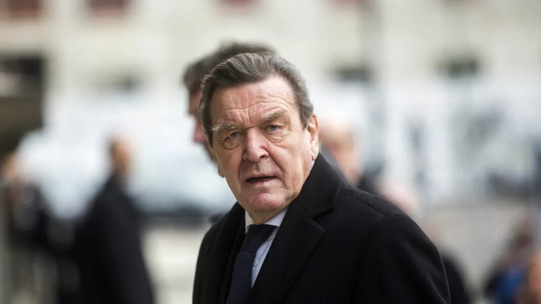 un-jurnalist-rtl-a-dat-peste-gerhard-schroder-intr-un-hotel-din-moscova.-ce-facea-fostul-cancelar-al-germaniei
