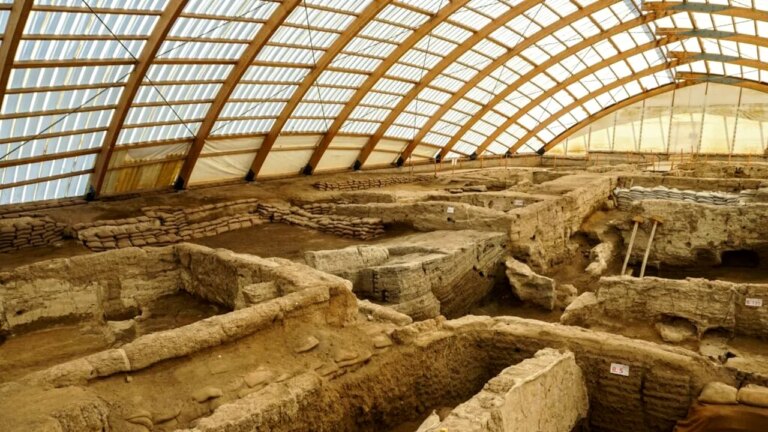 o-asezare-preistorica,-descoperita-in-timpul-unor-lucrari-la-drumuri.-un-detaliu-i-a-surprins-pe-arheologi