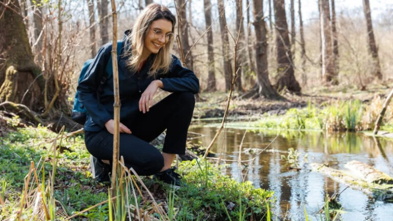 diana-buzoianu,-sesizare-penala:-250000-de-puieti-care-trebuiau-plantati,-existau-doar-pe-hartie.-„asa-se-fura-padurile-viitoare”