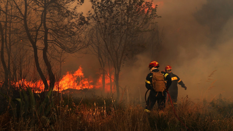 ue-pregateste-cea-mai-mare-operatiune-de-combatere-a-incendiilor-de-vegetatie:-777-de-pompieri-si-27-de-aeronave,-inclusiv-din-romania ue-pregateste-cea-mai-mare-operatiune-de-combatere-a-incendiilor-de-vegetatie:-777-de-pompieri-si-27-de-aeronave,-inclusiv-din-romania