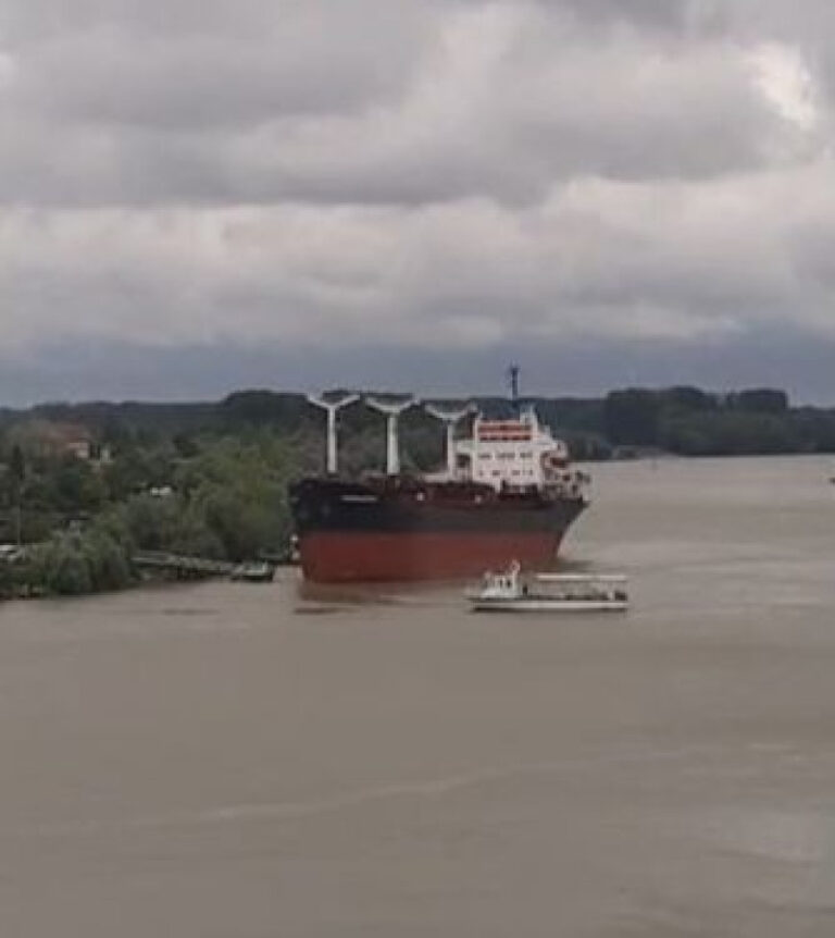 accident-naval-la-tulcea:-un-vapor-sub-pavilion-panama-a-lovit-pontonul-de-pasageri.-o-tragedie-a-fost-evitata-la-limita