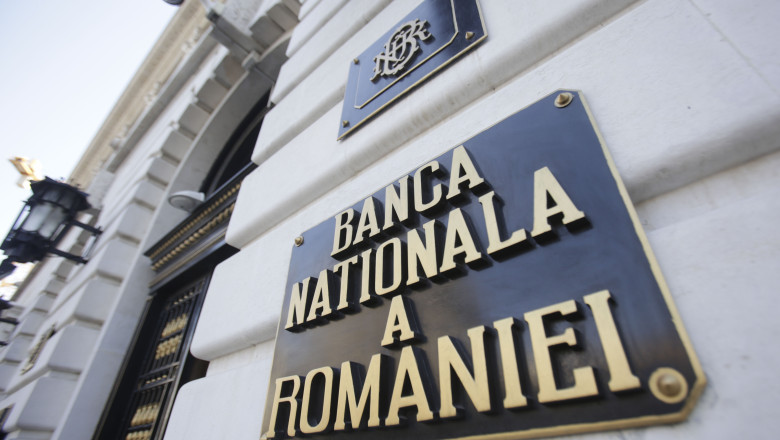 rezervele-valutare-ale-bnr-au-scazut-cu-785-de-milioane-de-euro-in-luna-mai.-la-cat-se-ridica-rezerva-de-aur-a-romaniei rezervele-valutare-ale-bnr-au-scazut-cu-785-de-milioane-de-euro-in-luna-mai.-la-cat-se-ridica-rezerva-de-aur-a-romaniei