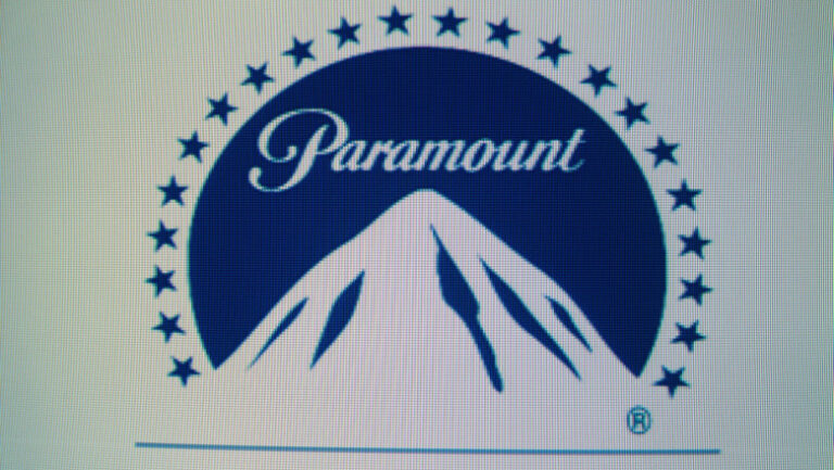 paramount-cere-aprobarea-ue-pentru-a-prelua-warner-bros-discovery.-ar-fi-una-dintre-cele-mai-mari-consolidari-din-istoria-industriei