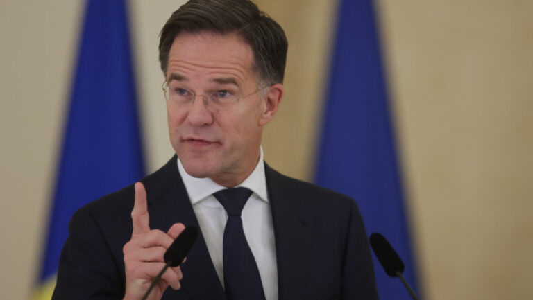 „rusia-devine-tot-mai-disperata”,-spune-mark-rutte