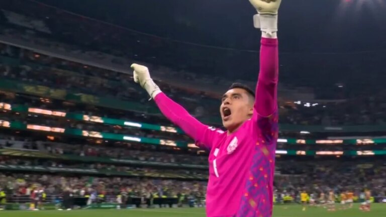 mexicul-pune-capat-unui-blestem-de-40-de-ani-la-cupa-mondiala.-victorie-cu-ecuador-si-calificare-in-optimile-de-finala