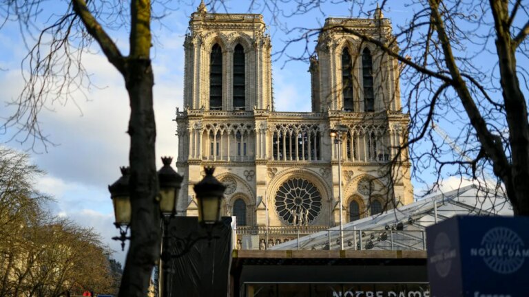 noi-lucrari-la-catedrala-notre-dame-pentru-finalizarea-restaurarii.-sunt-estimate-la-150-de-milioane-de-euro