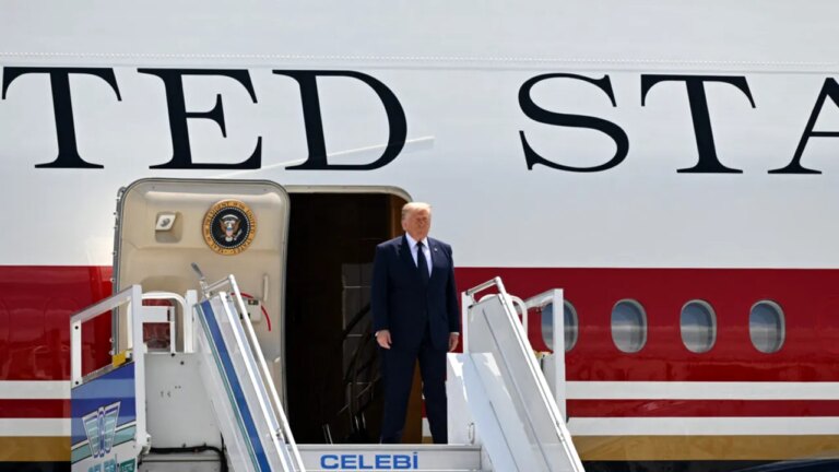trump-nu-a-folosit-noul-avion-air-force-one-pentru-a-parasi-turcia