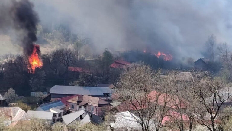 guvernul-a-aprobat-noi-ajutoare-pentru-familiile-afectate-de-incendiul-din-vrancea.-sprijinul-poate-acoperi-pana-la-90%-din-pagube