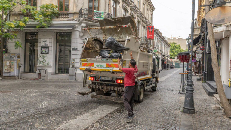 primaria-bucuresti-propune-colectarea-deseurilor-pe-sapte-categorii,-in-loc-de-patru-cum-este-acum.-„platesti-pentru-cat-arunci”