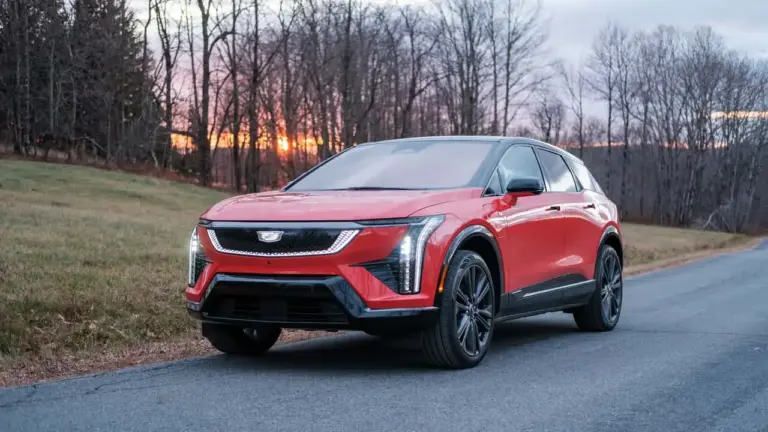 cadillac-optiq-trece-pe-tehnologie-chinezeasca:-general-motors-adopta-platforma-„xiao-yao”-pentru-a-ramane-competitiv