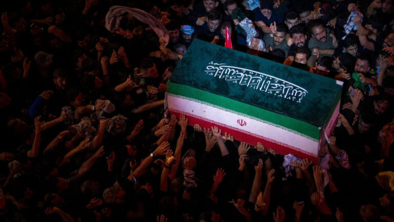 presa-iraniana-afirma-ca-43-de-milioane-de-persoane-au-participat-la-ceremoniile-funerare-ale-lui-khamenei