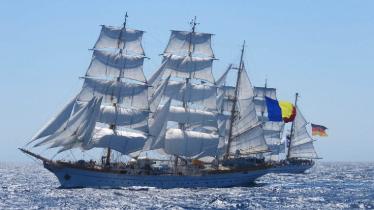 bricul-„mircea”-revine-intr-o-competitie-istorica-reluata-dupa-50-de-ani,-care-se-desfasoara-in-oceanul-atlantic