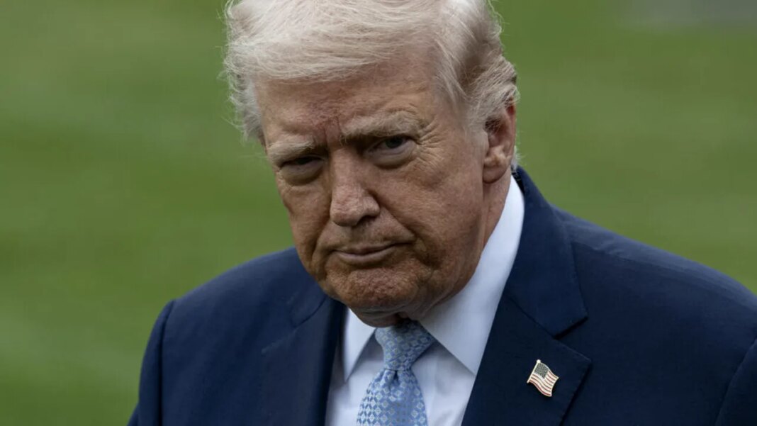 „sunt-pe-lista-lor-de-mult-timp”.-trump-spune-ca-a-lasat-„instructiuni”-in-cazul-in-care-teheranul-va-reusi-sa-l-asasineze „sunt-pe-lista-lor-de-mult-timp”.-trump-spune-ca-a-lasat-„instructiuni”-in-cazul-in-care-teheranul-va-reusi-sa-l-asasineze