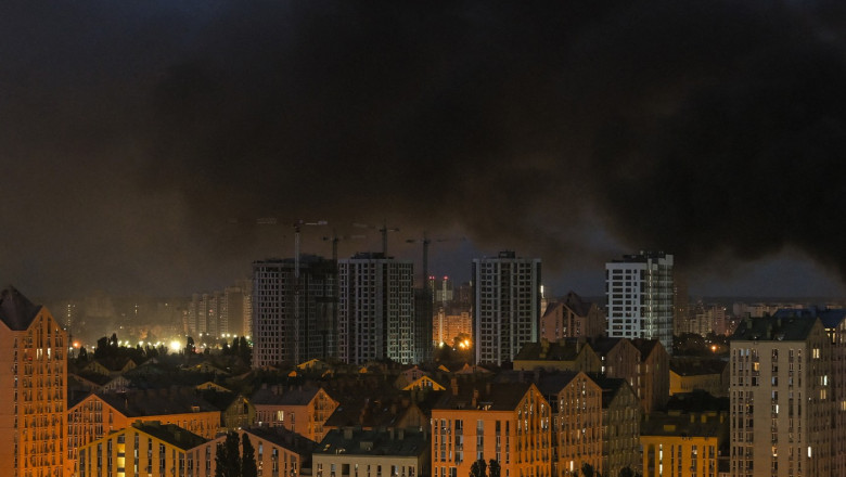 explozii-puternice-la-kiev:-rusia-a-atacat-capitala-ucrainei-cu-rachete-balistice.-10-oameni-au-fost-raniti explozii-puternice-la-kiev:-rusia-a-atacat-capitala-ucrainei-cu-rachete-balistice.-10-oameni-au-fost-raniti