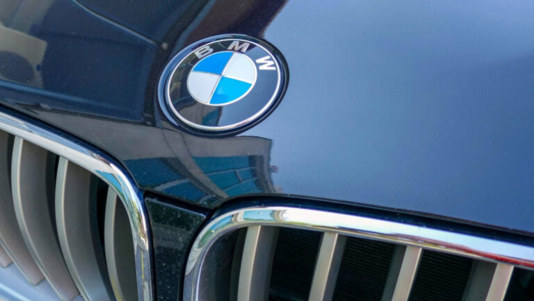 bmw-a-acuzat-rusia-ca-produce-masini-contrafacute