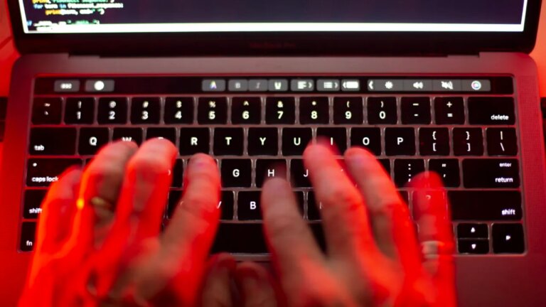 hackerii-rusi-au-piratat-camere-de-supraveghere-din-olanda-pentru-a-spiona-transporturile-militare-catre-ucraina
