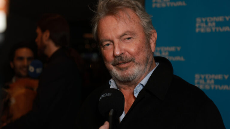 actorul-sam-neill,-cunoscut-pentru-rolul-din-„jurassic-park”,-a-murit-la-varsta-de-78-de-ani