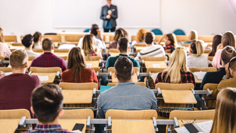definitivat-2026:-peste-9600-de-profesori-sustin-proba-scrisa.-programul-examenului-si-calendarul-rezultatelor
