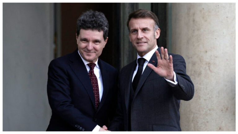 nicusor-dan,-dupa-participarea-la-festivitatile-de-ziua-nationala-a-frantei:-„avem-o-legatura-istorica”