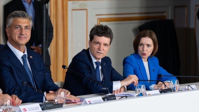 nicusor-dan,-dupa-reuniunea-coalitiei-de-vointa:-ucraina-trebuie-sa-fie-capabila-sa-negocieze-pacea-dintr-o-pozitie-de-forta