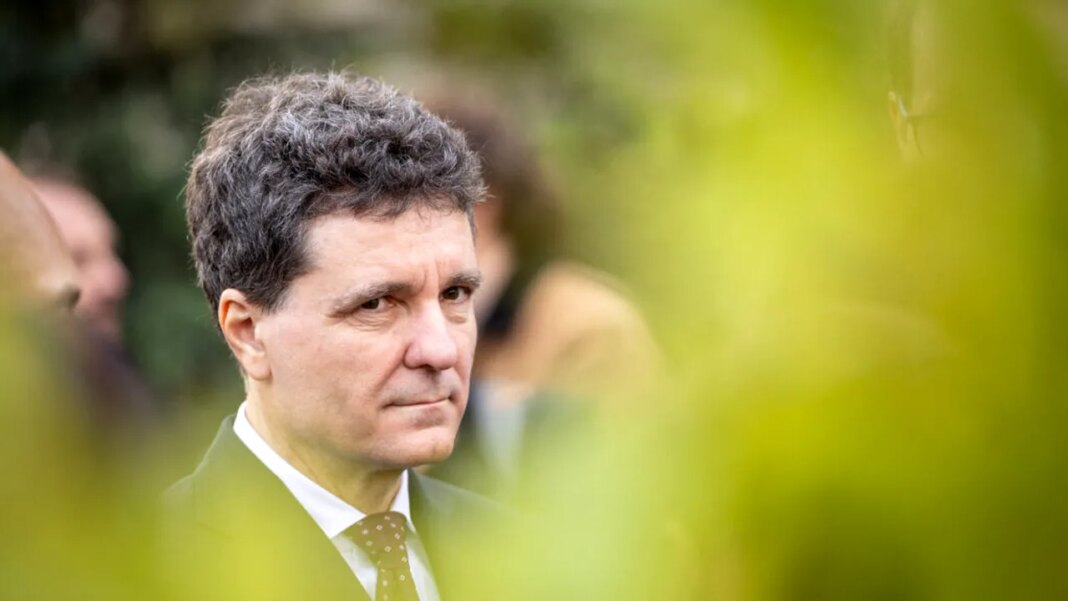 nicusor-dan,-despre-fenomenul-dezinformarii:-in-vara-anului-2027-trebuie-sa-avem-o-lege-care-sa-previna-distorsionarea-mesajelor-din-spatiul-public