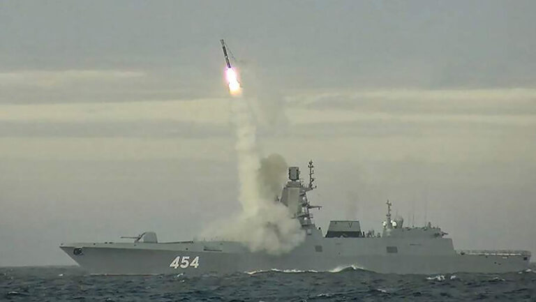 rusia-si-a-pus-fortele-nucleare-„in-alerta-maxima”.-anunt-facut-de-consilierul-lui-putin:-„sunt-pregatite-de-lupta”