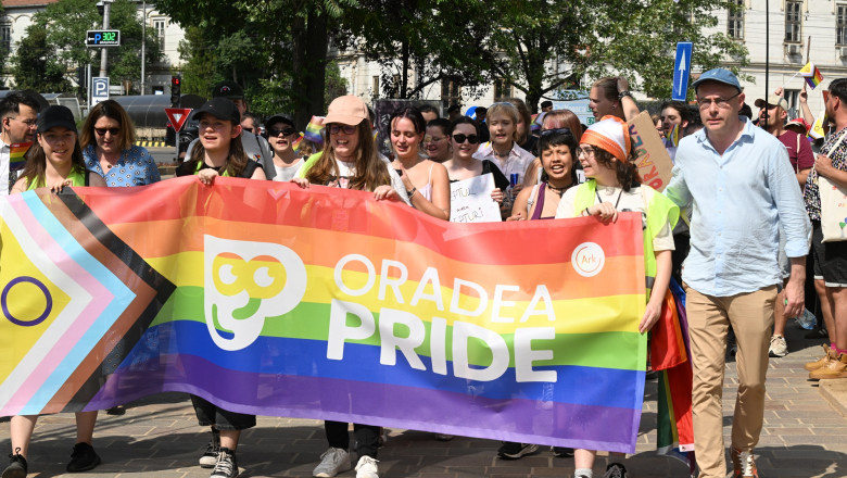 peste-120-de-organizatii-din-30-de-tari-cer-primariei-oradea-sa-permita-marsul-pride:-„este-un-drept-fundamental” peste-120-de-organizatii-din-30-de-tari-cer-primariei-oradea-sa-permita-marsul-pride:-„este-un-drept-fundamental”