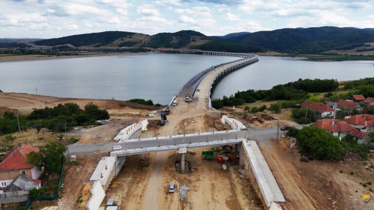 inca-o-amanare-pe-autostrada-transilvaniei.-cu-cat-intarzie-deschiderea-lotului-chiribis-–-suplacu-de-barcau