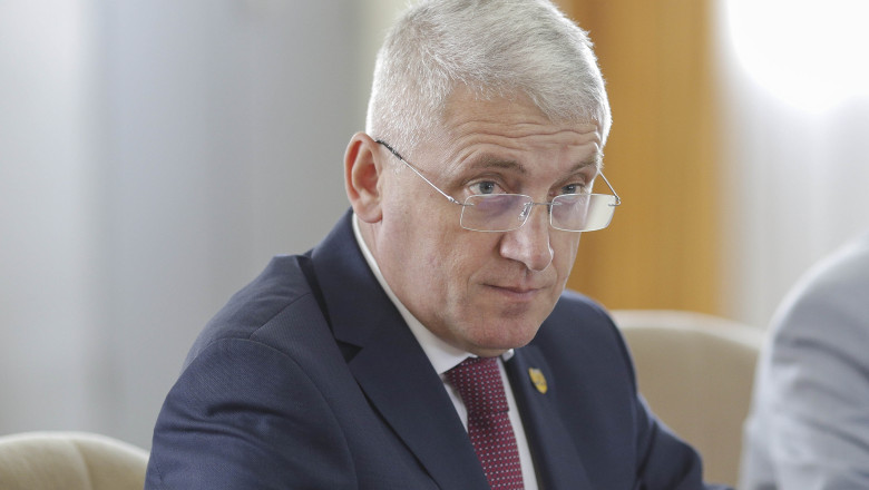 adrian-tutuianu,-seful-aep,-spune-ca-se-pot-organiza-anticipate,-dar-cu-modificari-legislative:-termenul-de-3-luni-e-obligatoriu adrian-tutuianu,-seful-aep,-spune-ca-se-pot-organiza-anticipate,-dar-cu-modificari-legislative:-termenul-de-3-luni-e-obligatoriu