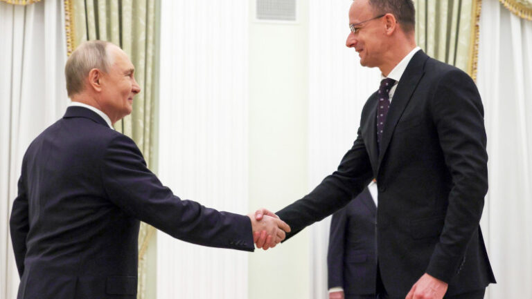 ungaria-a-deschis-o-ancheta-privind-legaturile-fostului-ministru-de-externe-szijjarto-cu-rusia