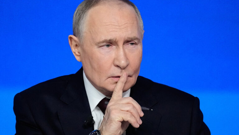 un-blogger-rus,-sustinator-fervent-al-invaziei-in-ucraina,-a-fost-arestat-dupa-ce-l-a-numit-pe-putin-criminal-de-razboi