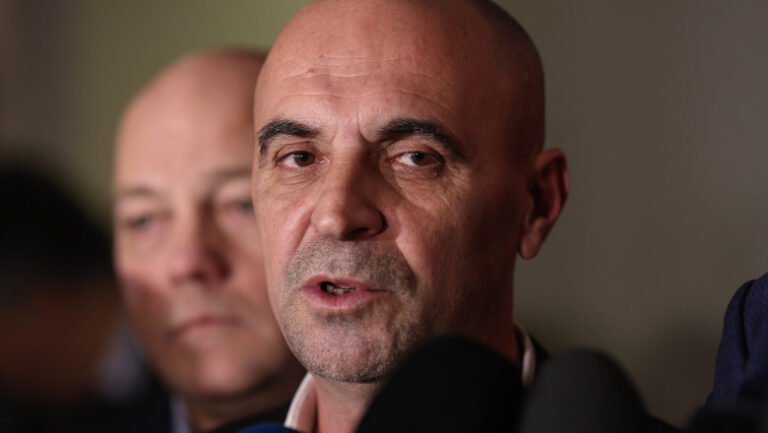 sanitas-mentine-greva-de-avertisment-dupa-analiza-noii-legi-a-salarizarii.-iulian-pope:-„nu-pare-ca-este-o-varianta-foarte-buna”