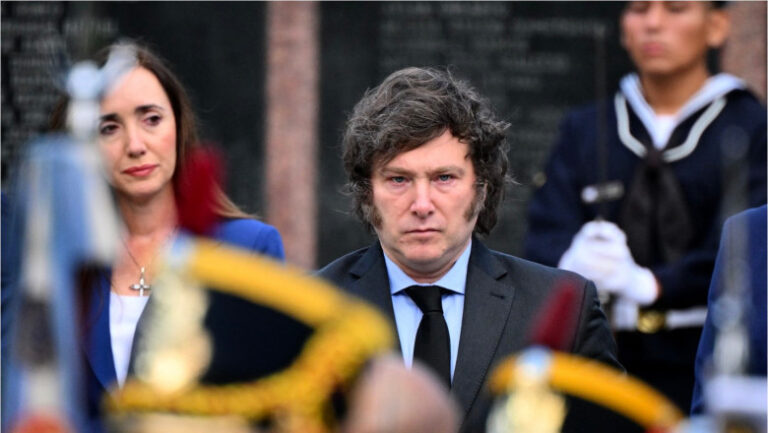 lupta-pentru-insulele-falkland-/-malvine,-reaprinsa-dupa-meciul-anglia-–-argentina-de-la-cm-2026.-declaratia-lui-javier-milei