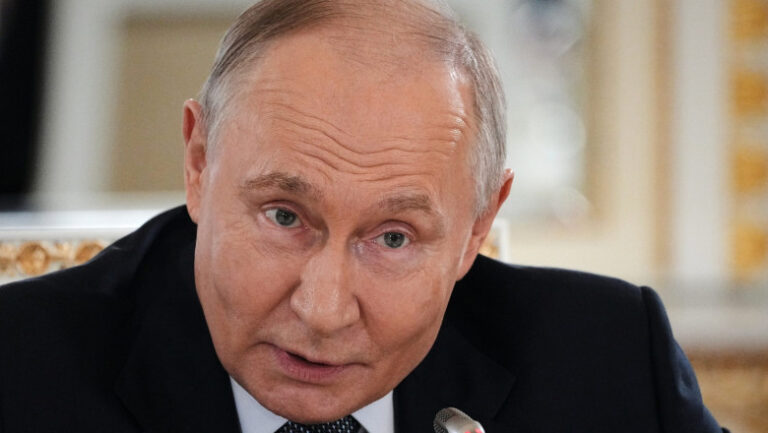 oligarhii-rusi-au-gasit-o-metoda-prin-care-scapa-de-controlul-lui-putin-pe-timp-de-razboi.-cum-isi-protejeaza-averile