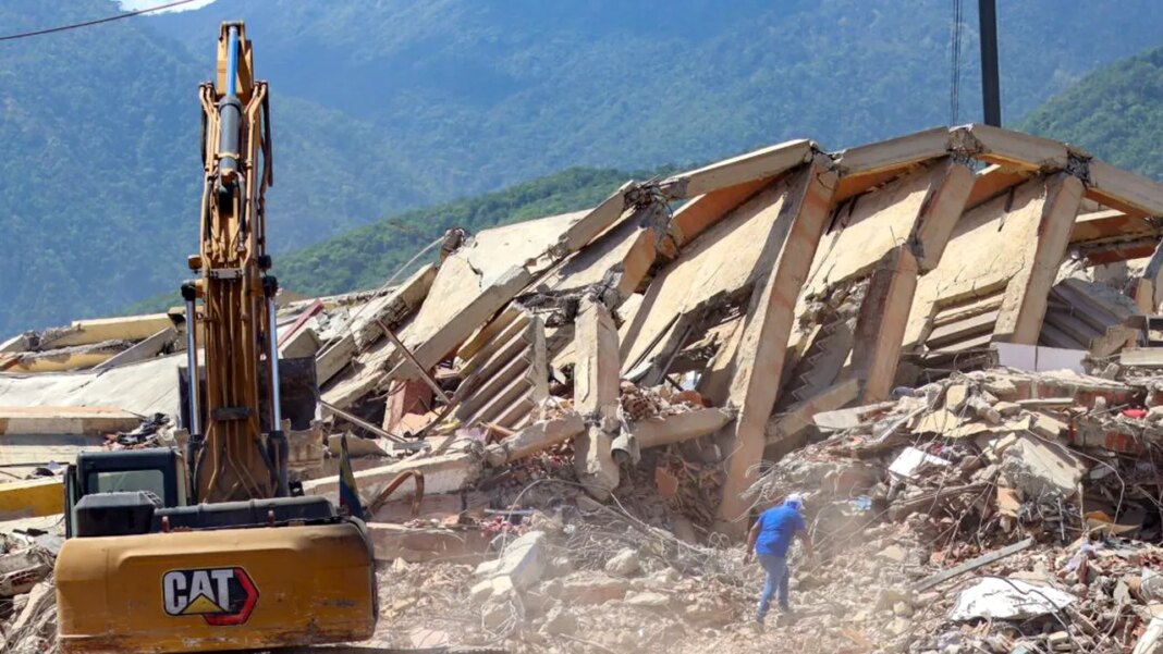 cutremurele-din-venezuela:-bilantul-victimelor-a-depasit-5000-de-morti.-sprijinul-financiar-extern-creste-pentru-reconstructie cutremurele-din-venezuela:-bilantul-victimelor-a-depasit-5000-de-morti.-sprijinul-financiar-extern-creste-pentru-reconstructie