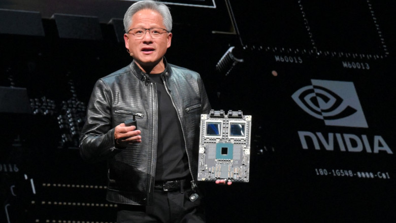 obiectul-purtat-de-jensen-huang,-seful-nvidia,-pentru-care-s-au-luptat-zeci-de-colectionari-la-licitatie.-s-a-vandut-cu-o-suma-record obiectul-purtat-de-jensen-huang,-seful-nvidia,-pentru-care-s-au-luptat-zeci-de-colectionari-la-licitatie.-s-a-vandut-cu-o-suma-record