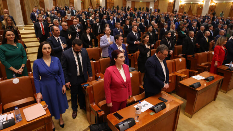 proiectul-noii-legi-a-salarizarii:-cat-vor-castiga-presedintele,-premierul-si-parlamentarii-dupa-majorarile-etapizate