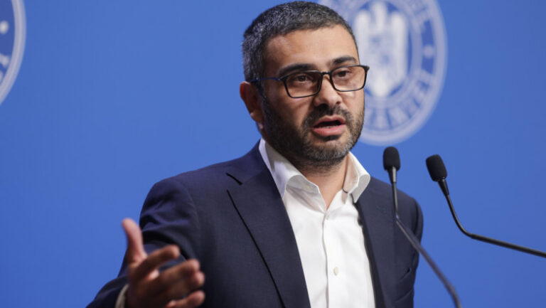 „probleme-rezolvabile”-in-legea-salarizarii-psd-vine-cu-amendamente-dupa-discutiile-cu-sindicatele.-manole:-„nu-cautam-nod-in-papura”