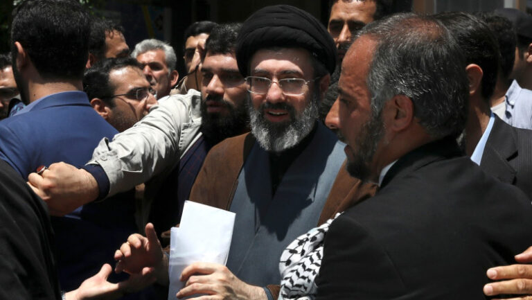 mojtaba-khamenei,-mesaj-dur-catre-trump-dupa-suspendarea-acordului-de-pace-cu-sua:-„marele-satana-si-a-aratat-din-nou-adevarata-fata”