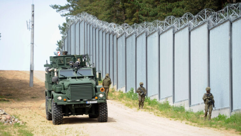 sistemul-prin-care-polonia-si-a-consolidat-frontiera-cu-belarusul,-„eficient-100%”-in-acest-an.-bilantul-prezentat-de-autoritati