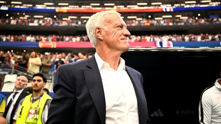 didier-deschamps-isi-asuma-vina-pentru-esecul-frantei-in-fata-angliei:-„prima-repriza-a-fost-inacceptabila”