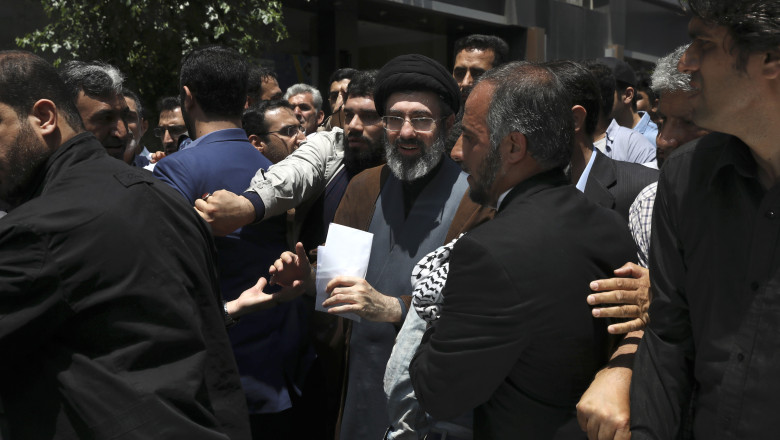 pe-urmele-ayatollahului:-cum-il-vaneaza-cia-si-mossadul-pe-mojtaba-khamenei pe-urmele-ayatollahului:-cum-il-vaneaza-cia-si-mossadul-pe-mojtaba-khamenei