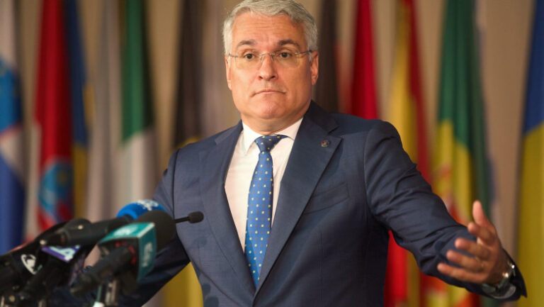 pislaru-anunta-inca-doua-saptamani-de-negocieri-cu-sindicatele-pe-legea-salarizarii:-„nu-suntem-pregatiti-sa-o-asumam-in-parlament”
