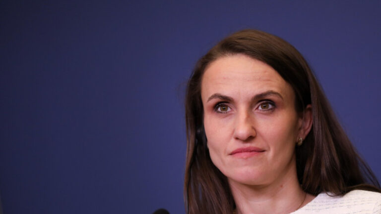 record-pentru-bursele-de-studii-in-romania-oana-toiu:-aproape-89.000-de-tineri-din-peste-150-de-tari-au-depus-candidaturi