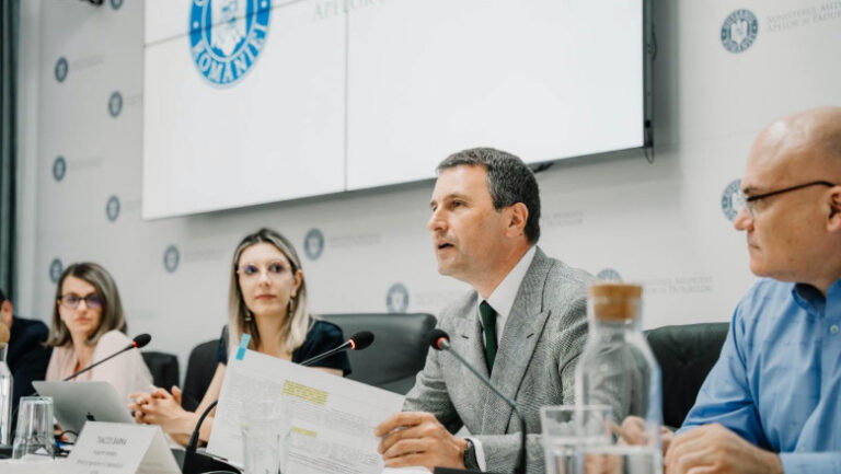 proiectul-privind-infractiunile-de-mediu:-guvernul-promite-garantii-pentru-fermierii-care-folosesc-legal-apa