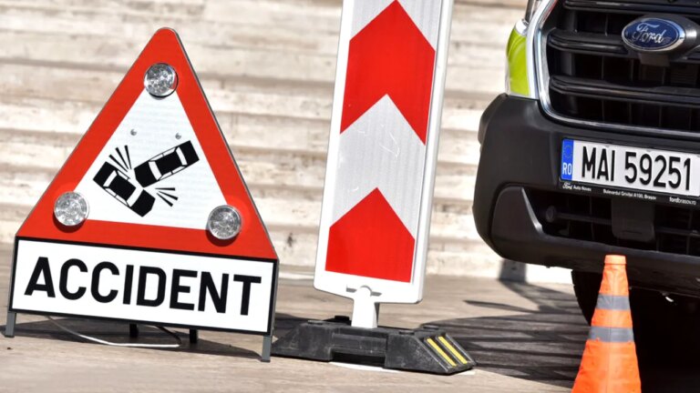 accident-pe-dn-1,-in-zona-avrig.-traficul-este-blocat-complet