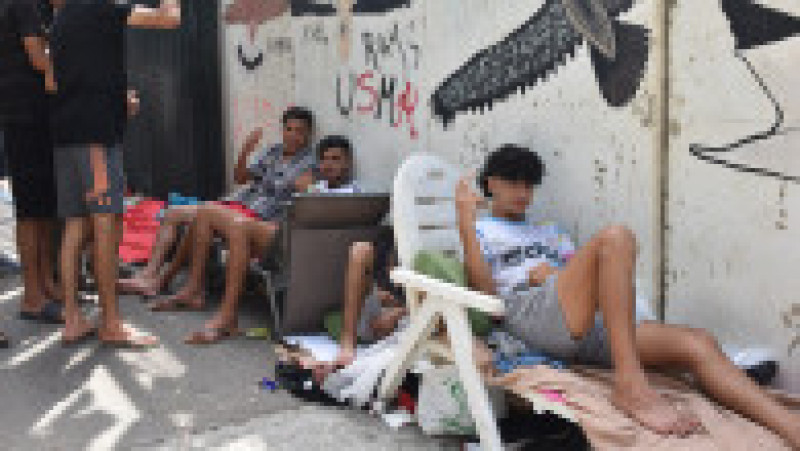 Scene de haos la frontiera din Ceuta: mii de persoane încearcă să pătrundă pe teritoriul spaniol, în timp ce controalele cedează. Foto: Profimedia | Poza 10 din 12