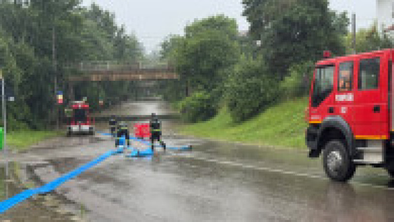 Ploile torențiale au provocat, miercuri, pagube în 24 de localități din județele Buzău, Dâmbovița, Ialomița, Ilfov și Prahova, precum și în municipiul București. Foto IGSU | Poza 4 din 6