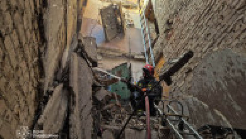 Imagini furnizate de Serviciul de Urgență al Statului ucrainean pe 30 iulie 2026, înfățișează urmările atacurilor rusești asupra orașului Lviv, din vestul Ucrainei. Foto: Facebook/ Serviciul Național de Urgență al Ucrainei | Poza 2 din 7